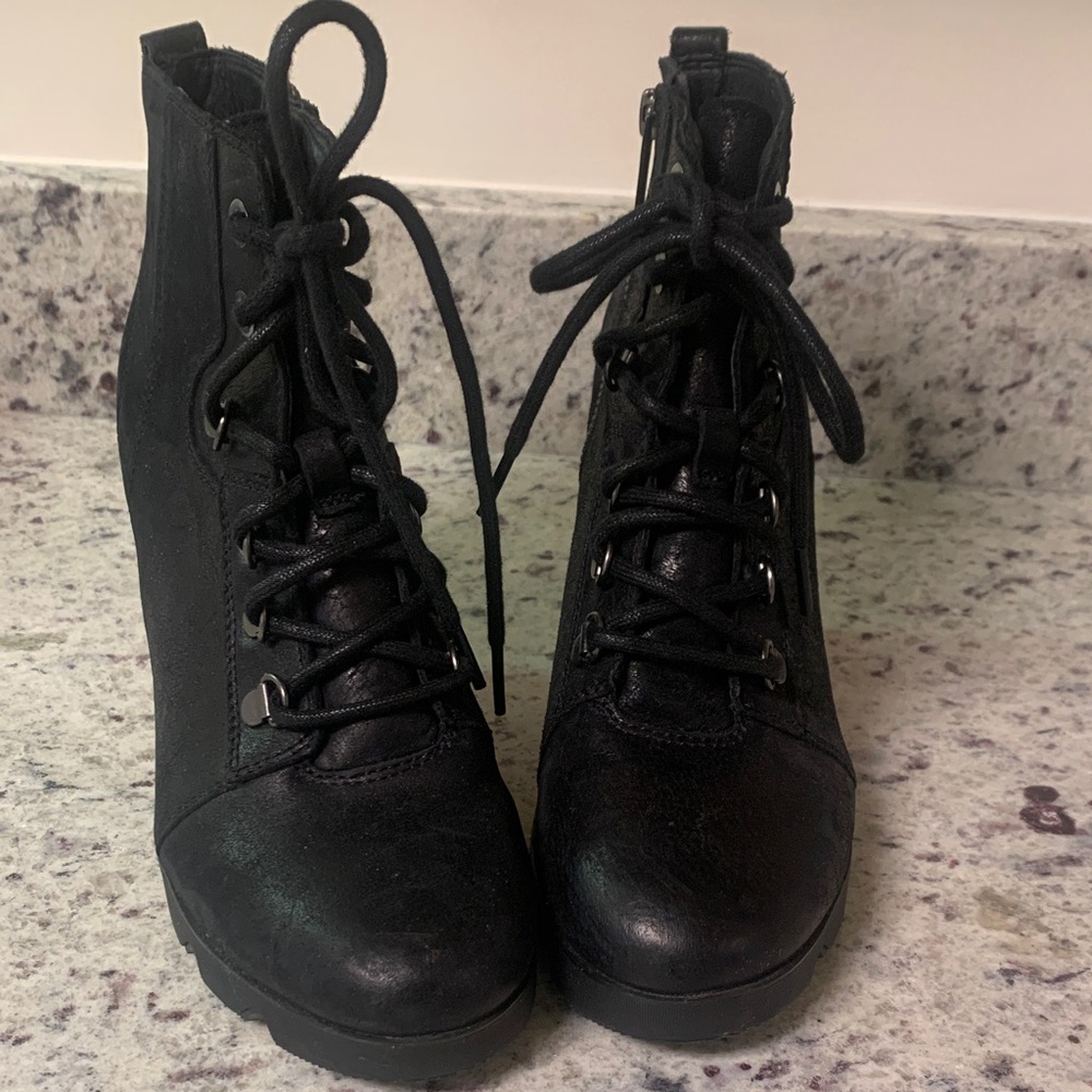 Sorel Black Lace-Up Wedge Boots for Women